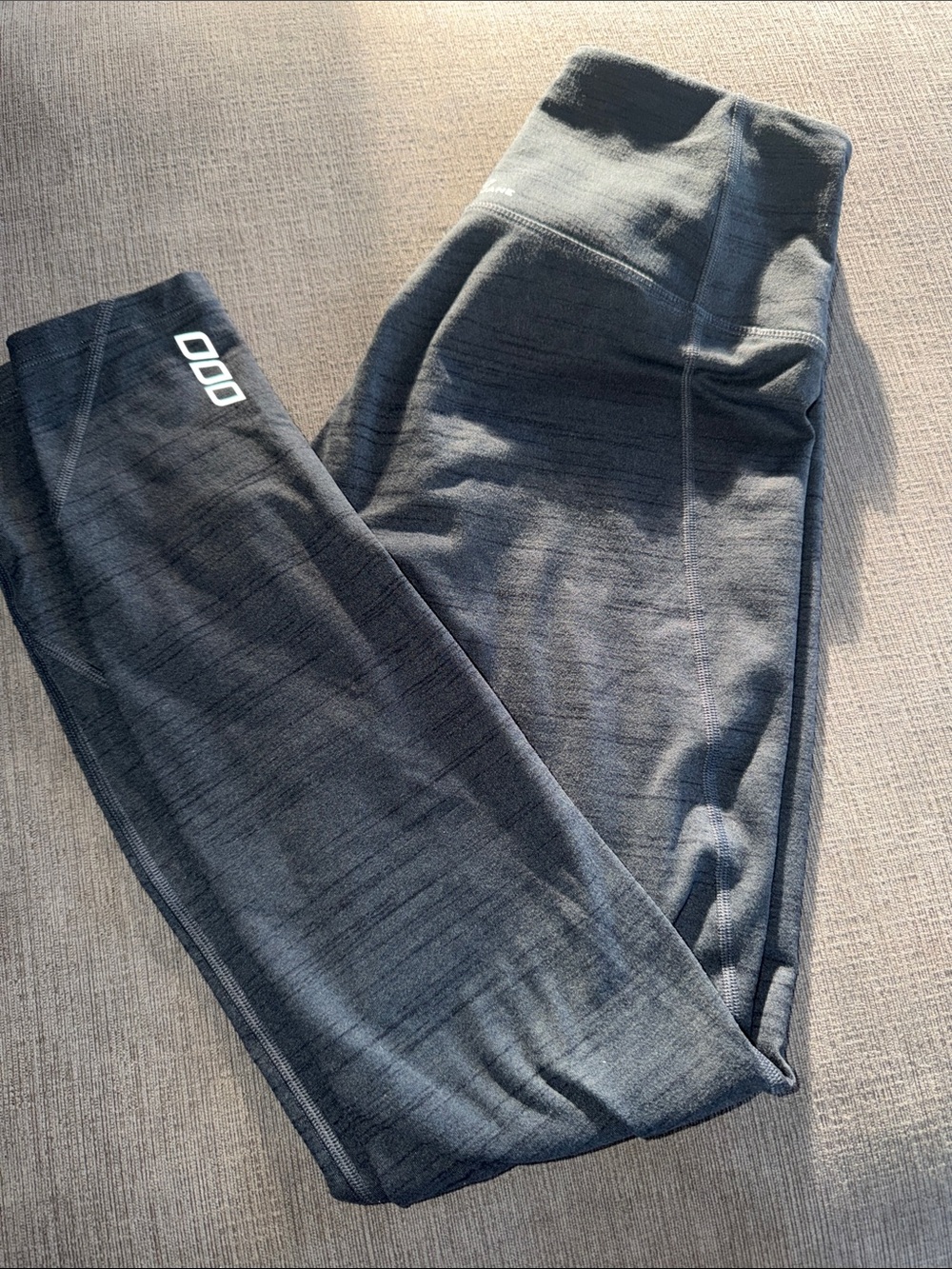Lorna Jane Women's Charcoal Gray Performance Leggings